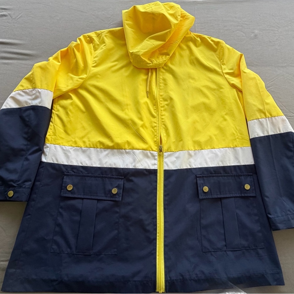 NorthStyle Sunny Yellow Hooded Windbreaker